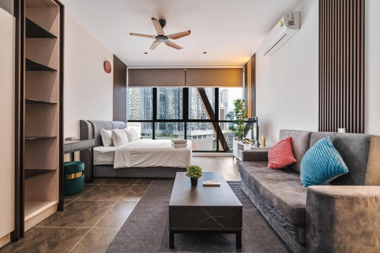 Scarletz Klcc Apartments By Soulasia Kuala Lumpur Esterno foto