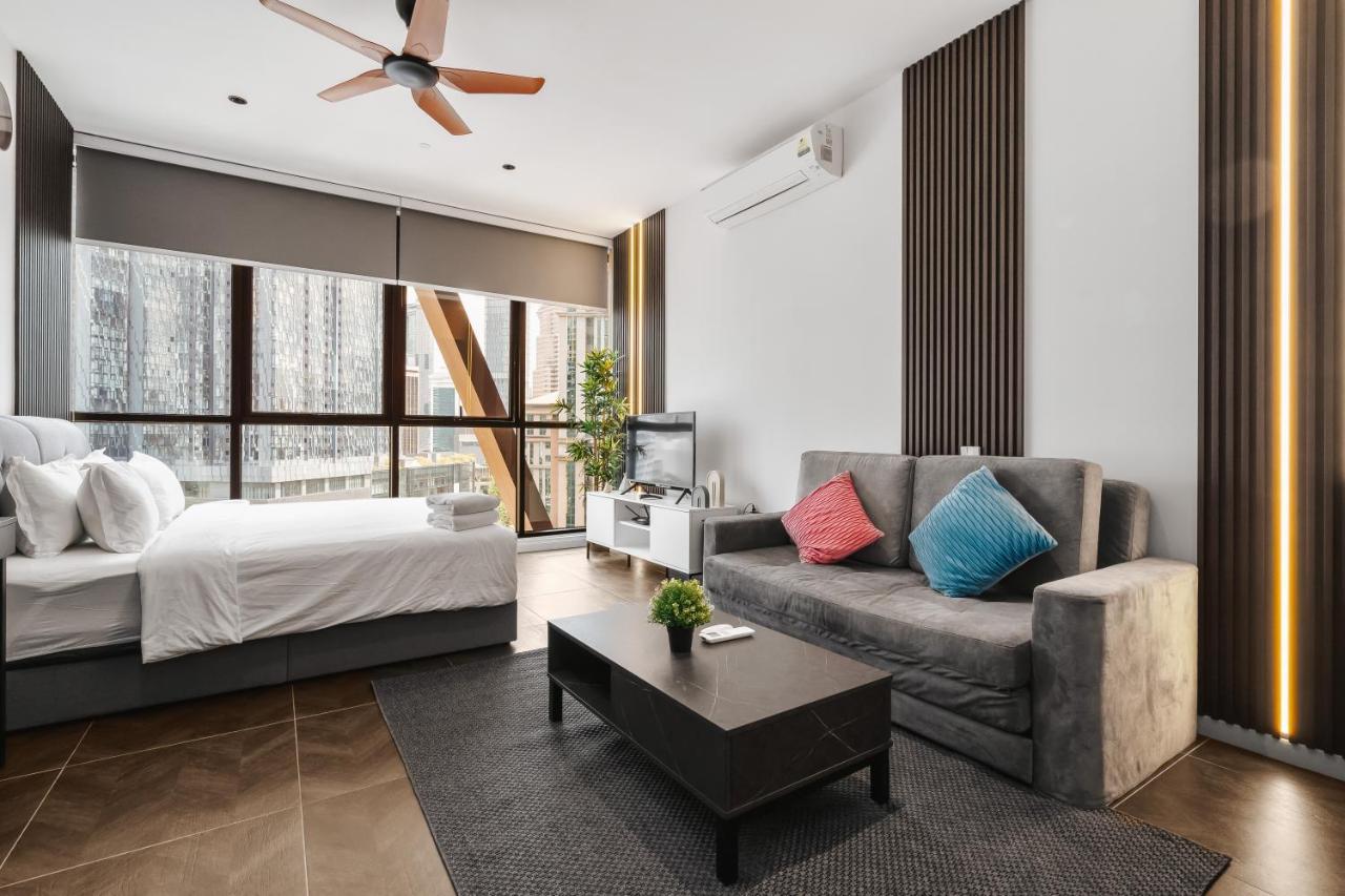 Scarletz Klcc Apartments By Soulasia Kuala Lumpur Esterno foto